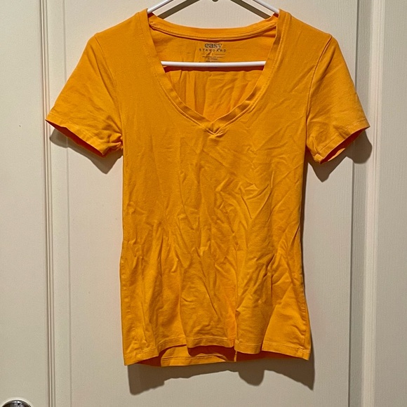 Easy Standard Short Sleeve V Neck Size Small Coral (Yellow) EUC - Picture 1 of 4